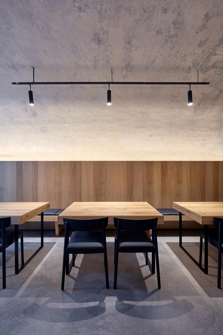 Nádvorie (Courtyard) by Vallo Sadovsky Architects. Photography by Jakub Skokan, Martin Tůma / BoysPlayNice