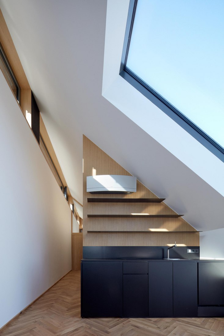 Nádvorie (Courtyard) by Vallo Sadovsky Architects. Photography by Jakub Skokan, Martin Tůma / BoysPlayNice