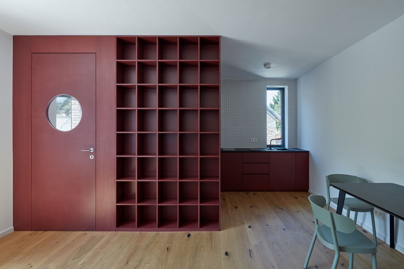 Nádvorie (Courtyard) by Vallo Sadovsky Architects. Photography by Jakub Skokan, Martin Tůma / BoysPlayNice