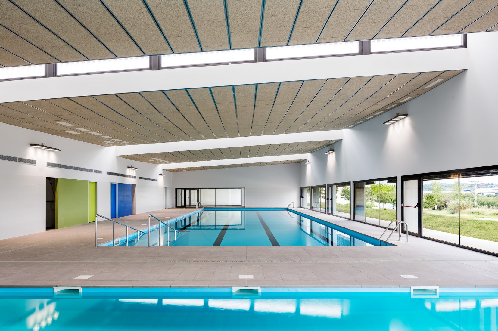 Centro de rehabilitación funcional por CPVA arquitectes. Fotografía por Simón García