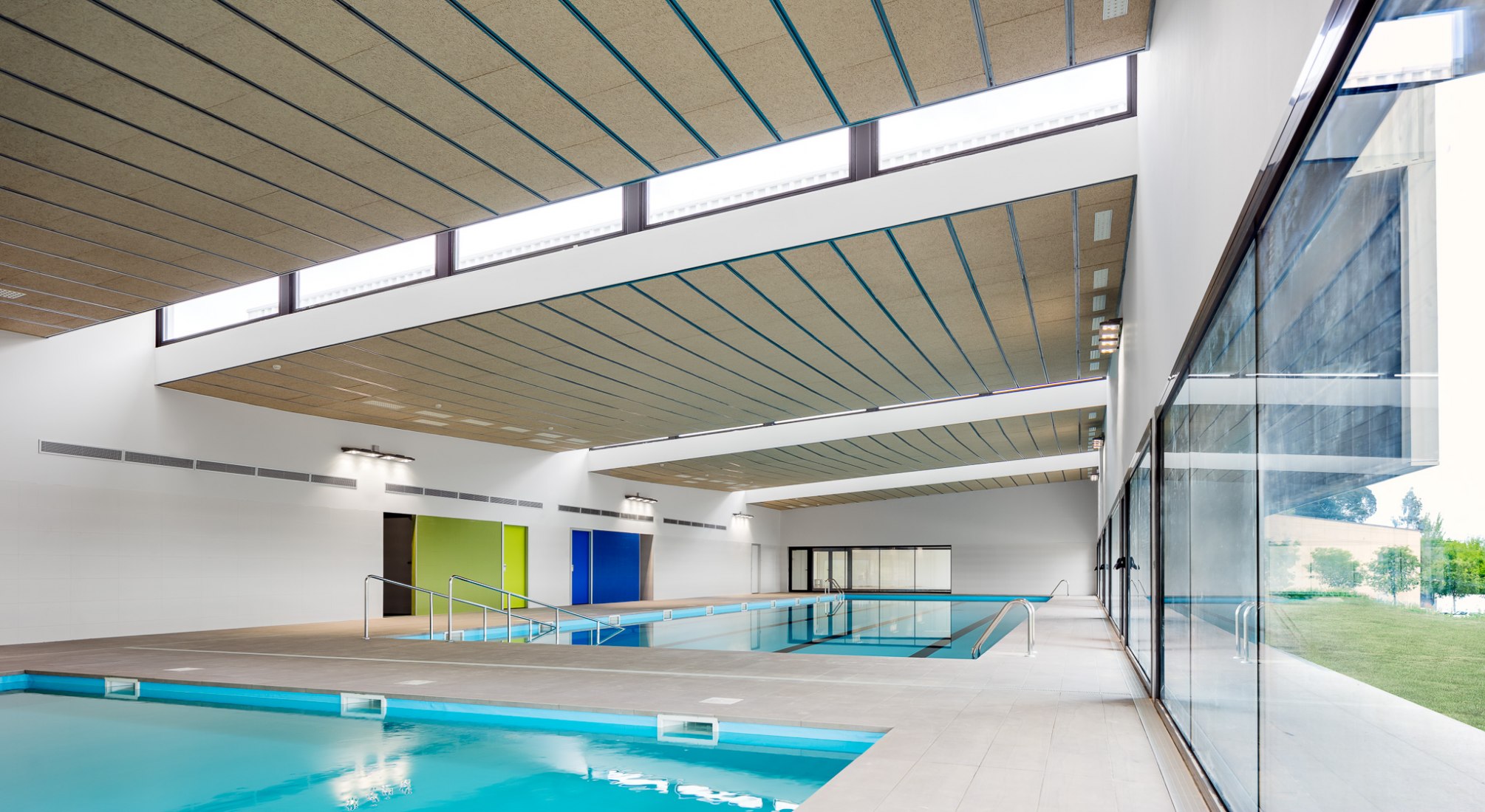 Centro de rehabilitación funcional por CPVA arquitectes. Fotografía por Simón García