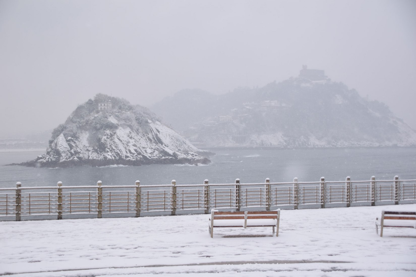 Hondalea by Cristina Iglesias. Photograph by Iñigo Aguayo.