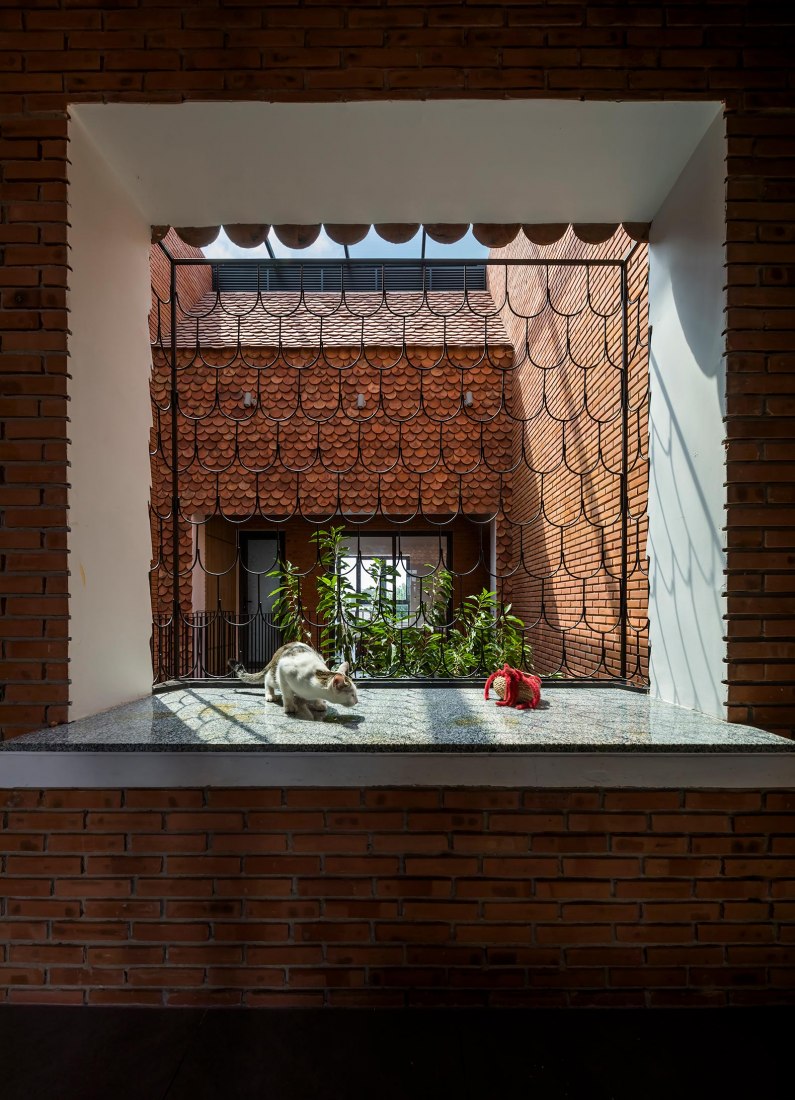 2HIEN house by CTA, Creative Architects. Photograph by Hiroyuki Oki