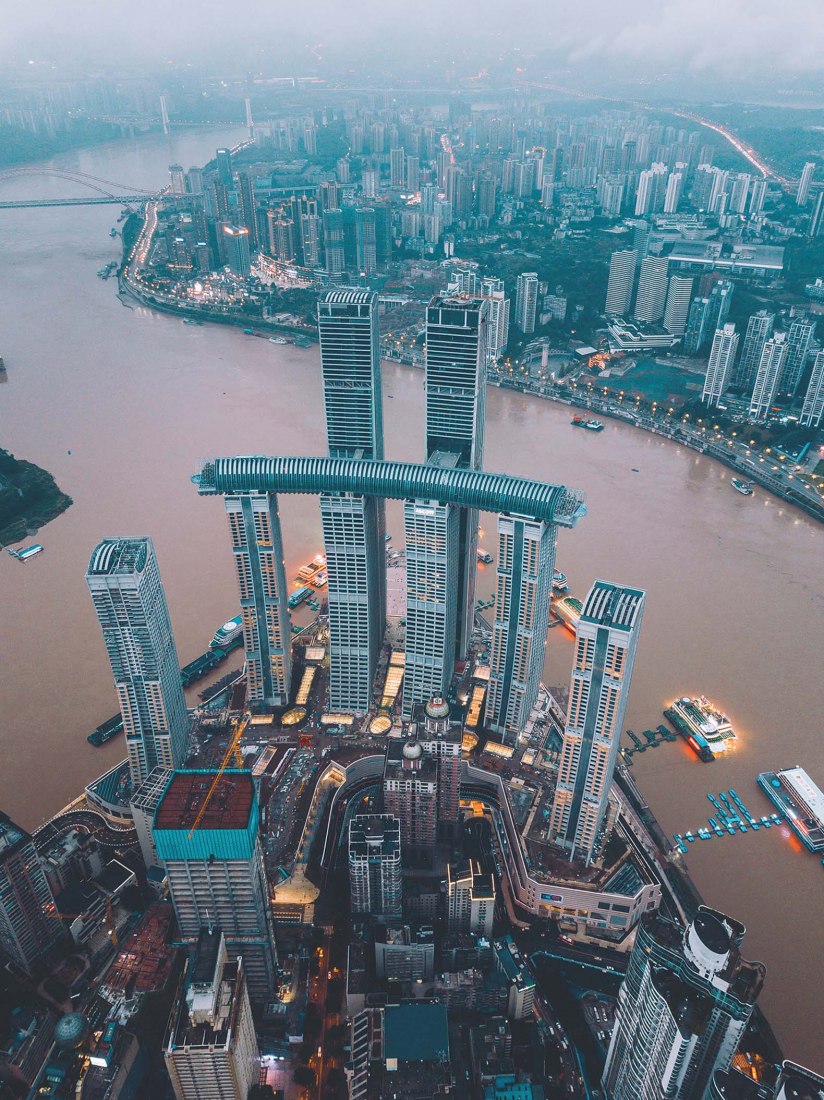 Raffles City Chongqing por Safdie Architects. Fotografía por E-Jay Photography, cortesía de Safdie Architects.