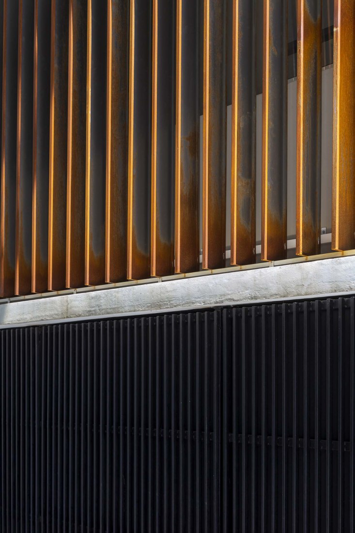 AER La Pampa Building by Cubero-Rubio arquitectos. Photograph by Ramiro Sosa