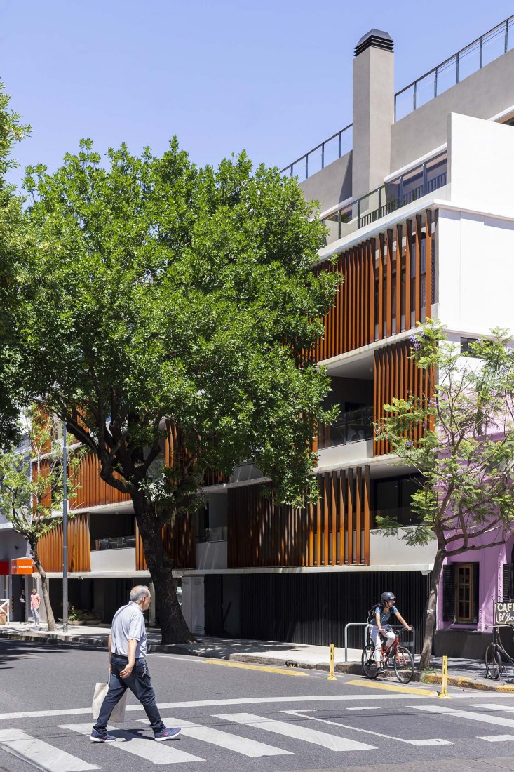 AER La Pampa Building by Cubero-Rubio arquitectos. Photograph by Ramiro Sosa