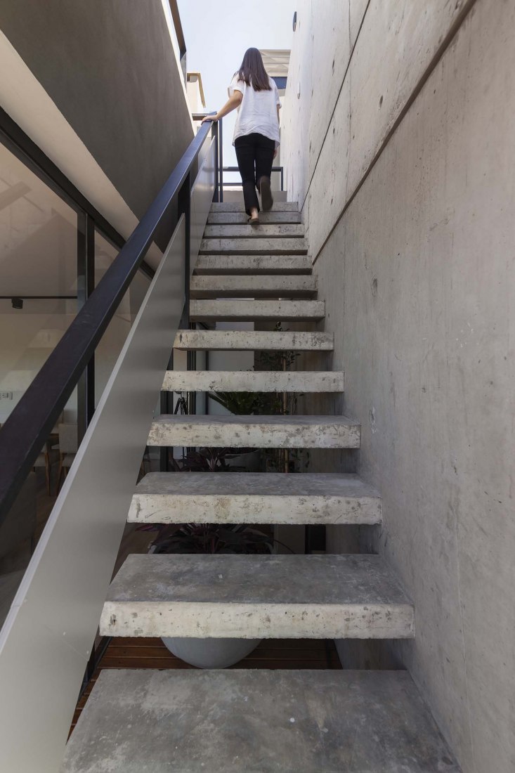AER La Pampa Building by Cubero-Rubio arquitectos. Photograph by Ramiro Sosa