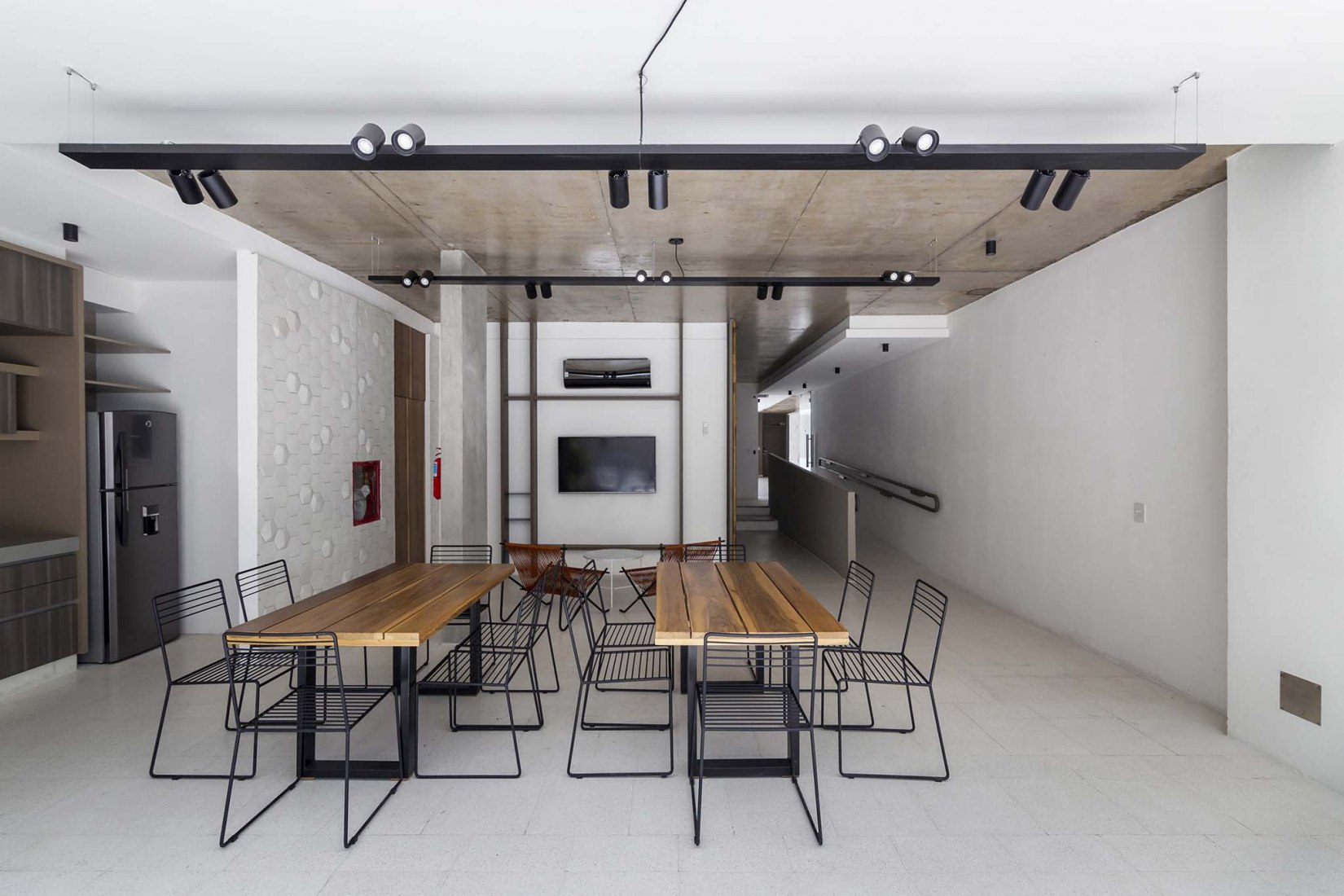 AER La Pampa Building by Cubero-Rubio arquitectos. Photograph by Ramiro Sosa