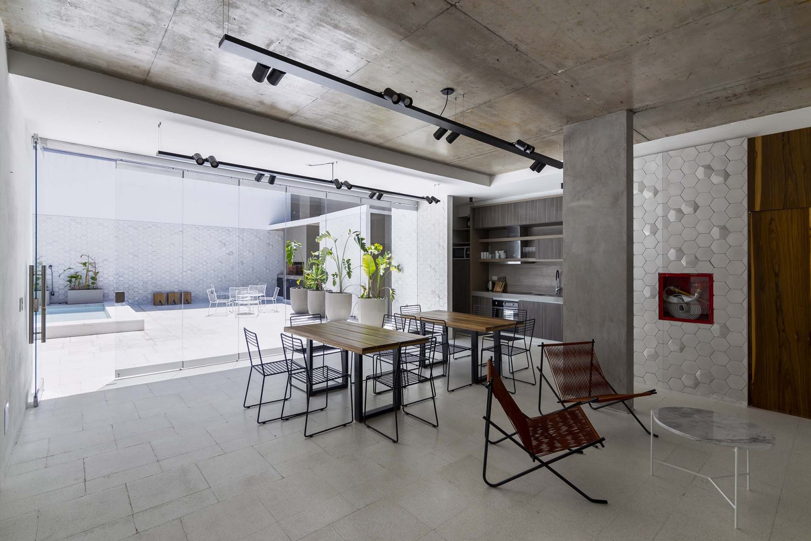 AER La Pampa Building by Cubero-Rubio arquitectos. Photograph by Ramiro Sosa