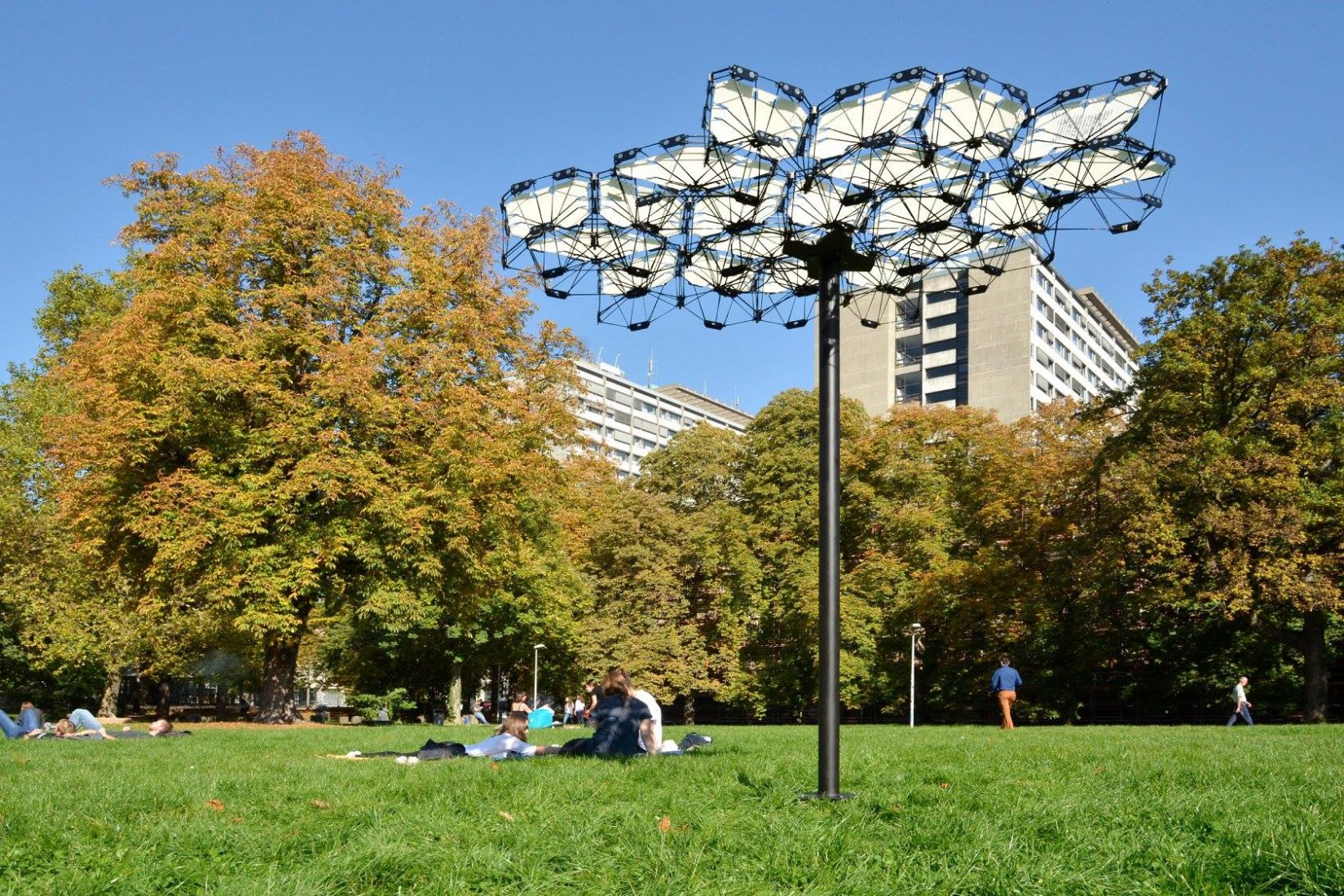 Proyecto de tesis de Cyber Physical Macro Material por Miguel Aflalo, Behrooz Tahanzadeh y Jingcheng Chen. Imagen cortesía de la Universidad de Stuttgart
