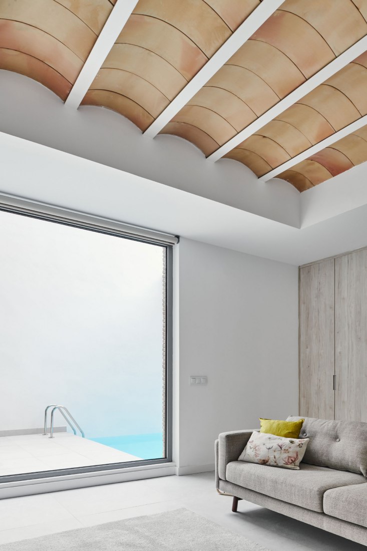 Mitmac House by DANA Arquitectos. Photograph by Iñaki Bergera.