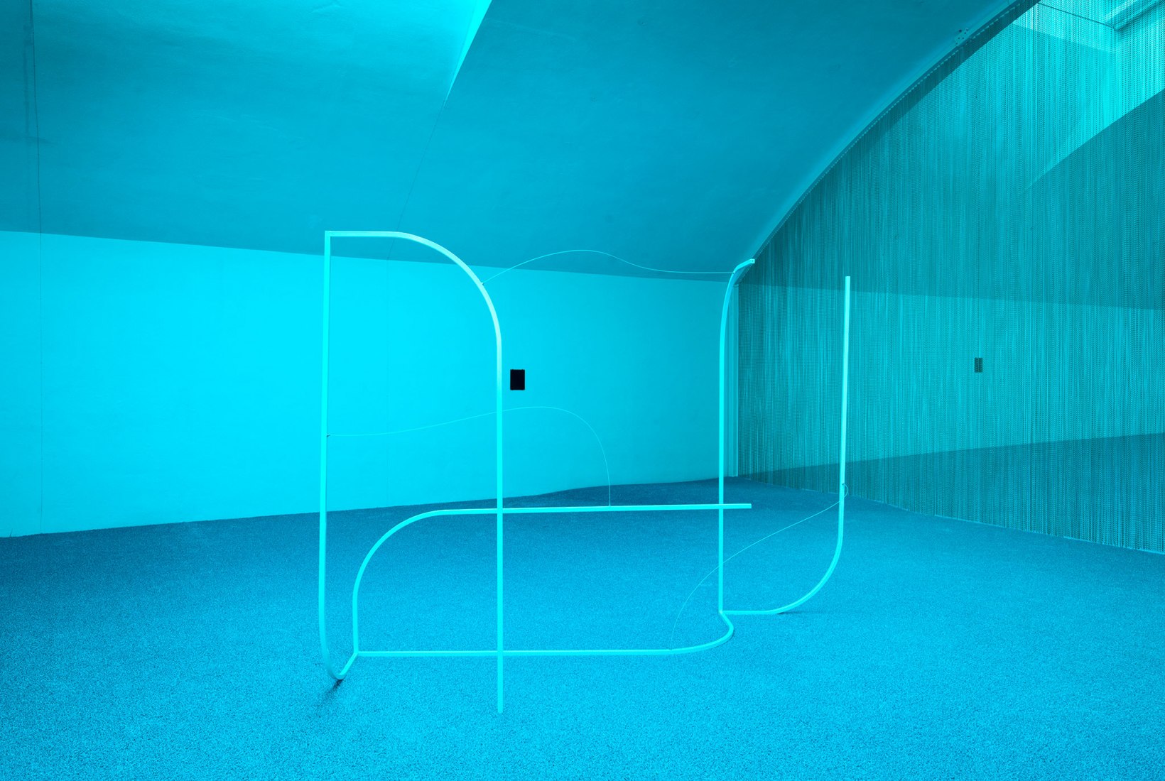 Daniel Steegmann Mangrané, «Upsylon», 2013. Fotografía por Petri Virtanen / Galería Nacional de Finlandia.
