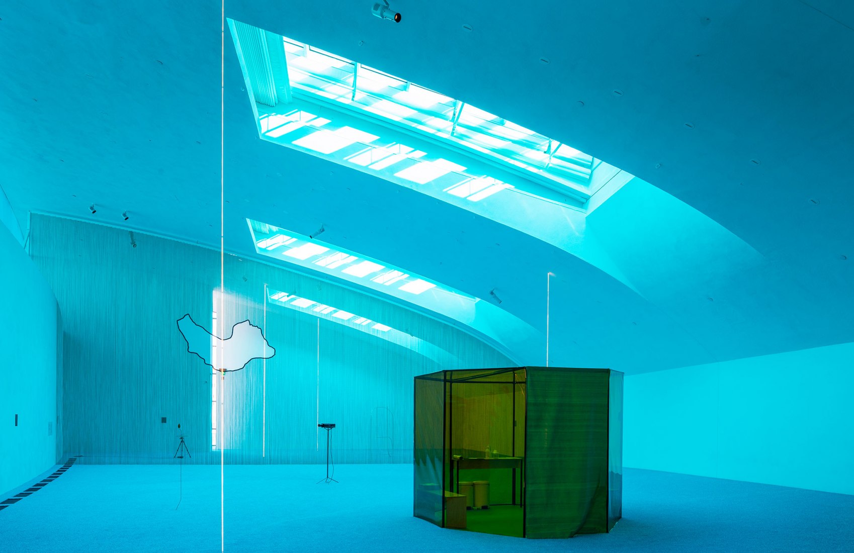 Daniel Steegmann Mangrané, vista de instalación. Fotografía por Petri Virtanen / Galería Nacional de Finlandia.