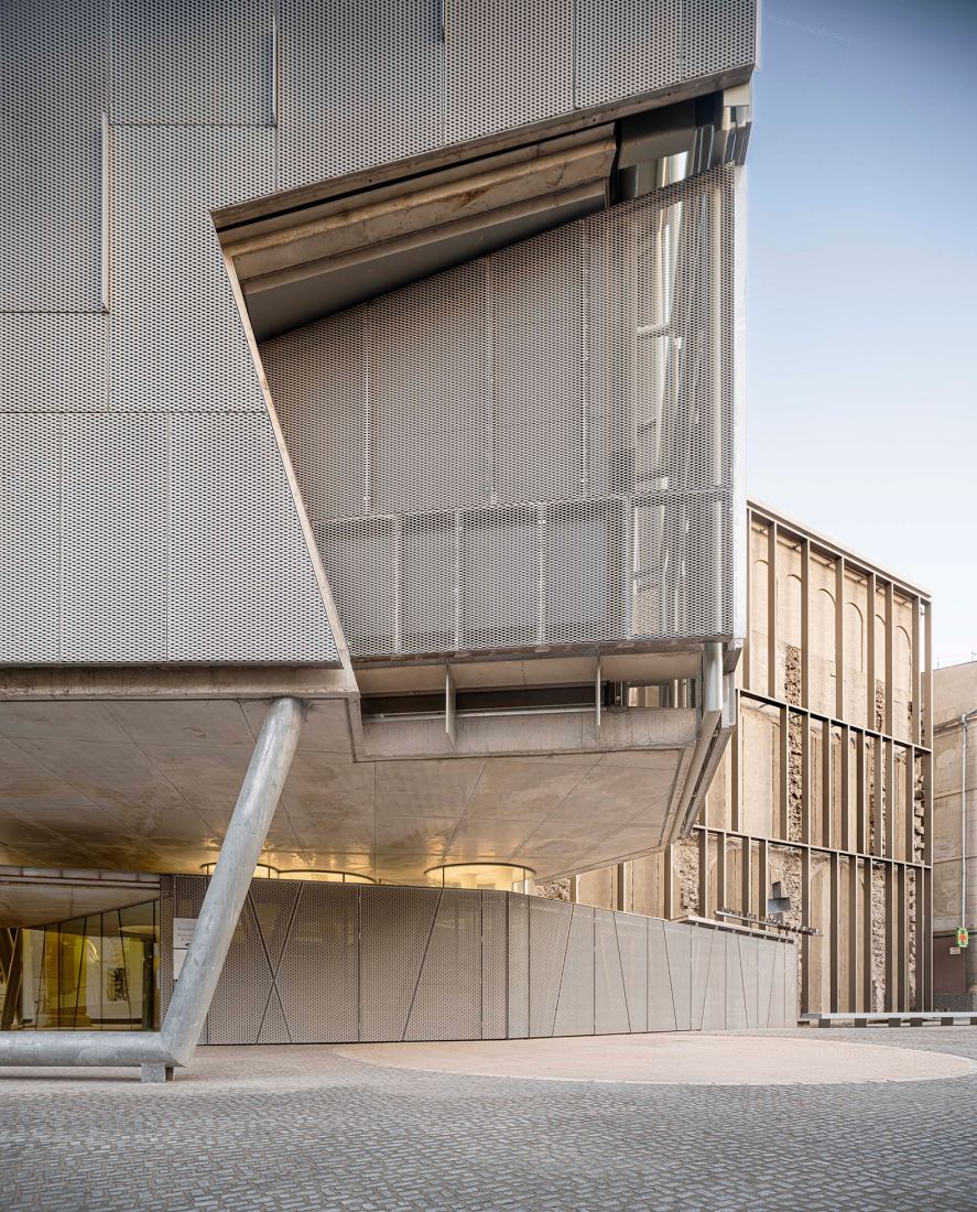 Nueva fachada de entrada al Museo Barroco de Cataluña por David Closes. Fotografía por Adrià Goula.