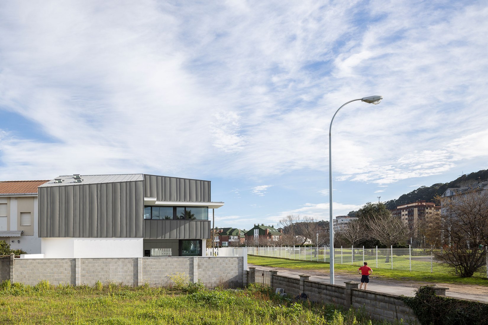 Casa Madreselva por David Olmos Arquitectos. Fotografía por Ivo Tavares Studio