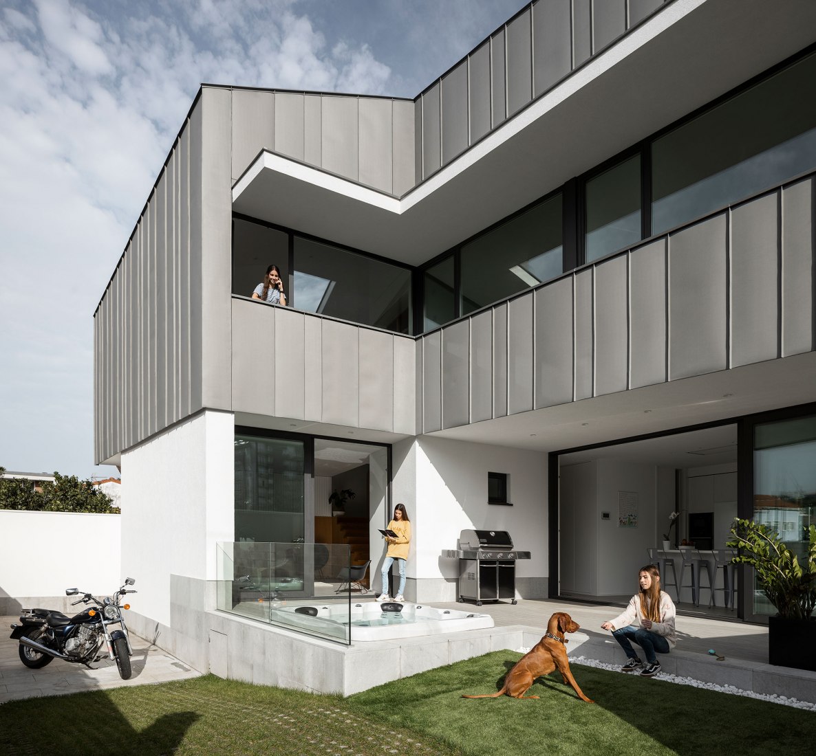 Casa Madreselva por David Olmos Arquitectos. Fotografía por Ivo Tavares Studio