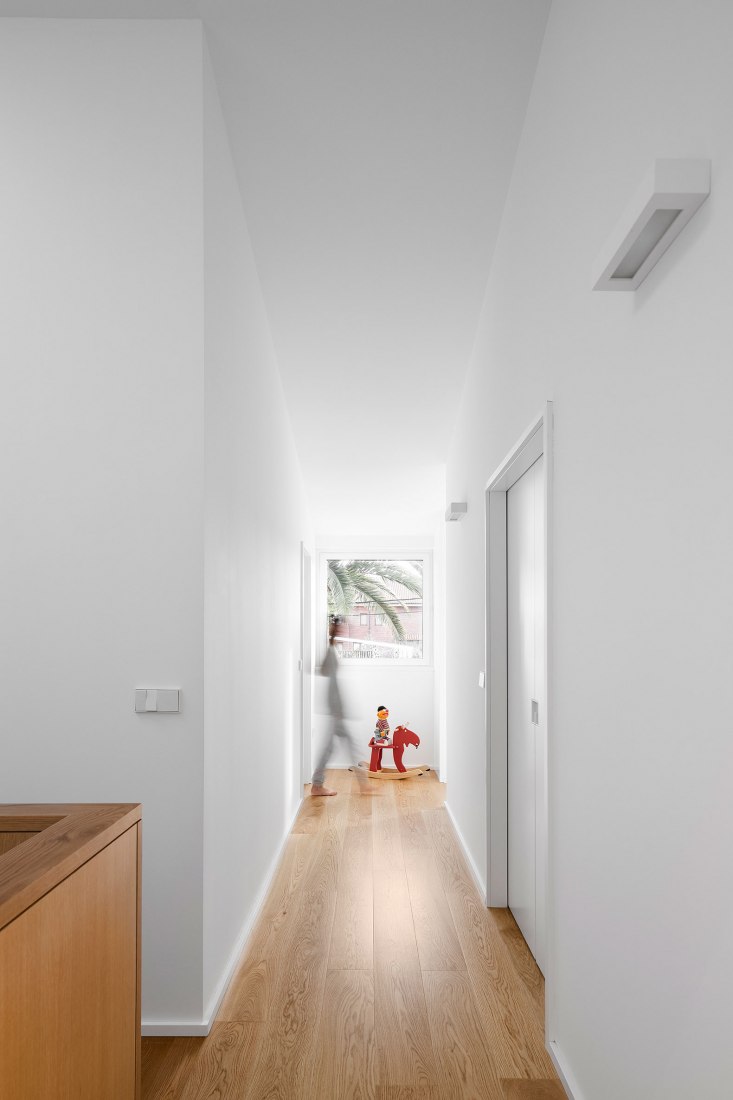Casa Madreselva por David Olmos Arquitectos. Fotografía por Ivo Tavares Studio