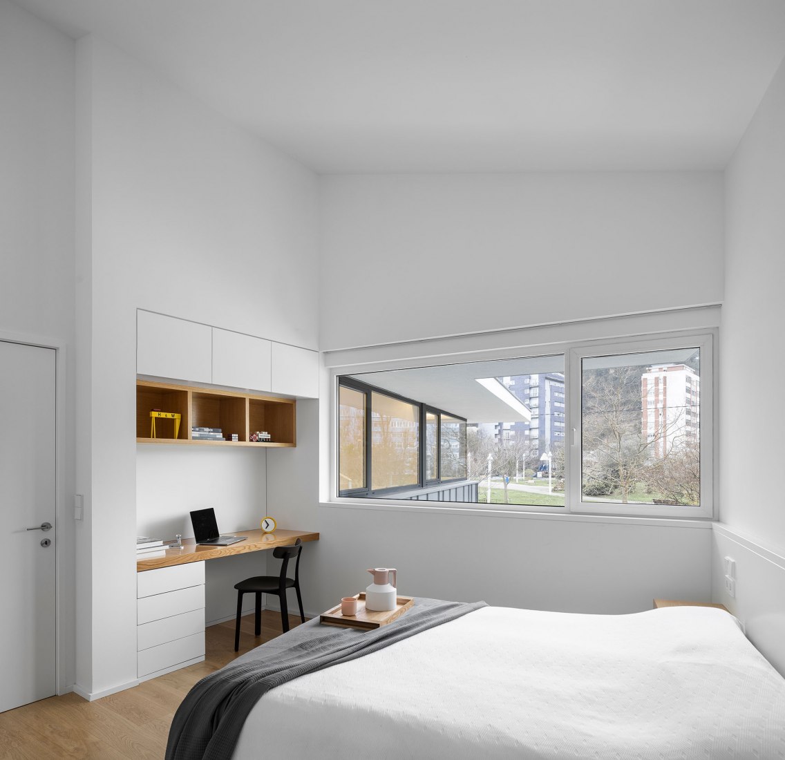 Casa Madreselva por David Olmos Arquitectos. Fotografía por Ivo Tavares Studio