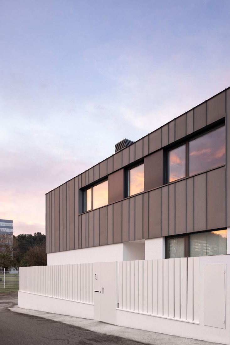 Casa Madreselva por David Olmos Arquitectos. Fotografía por Ivo Tavares Studio