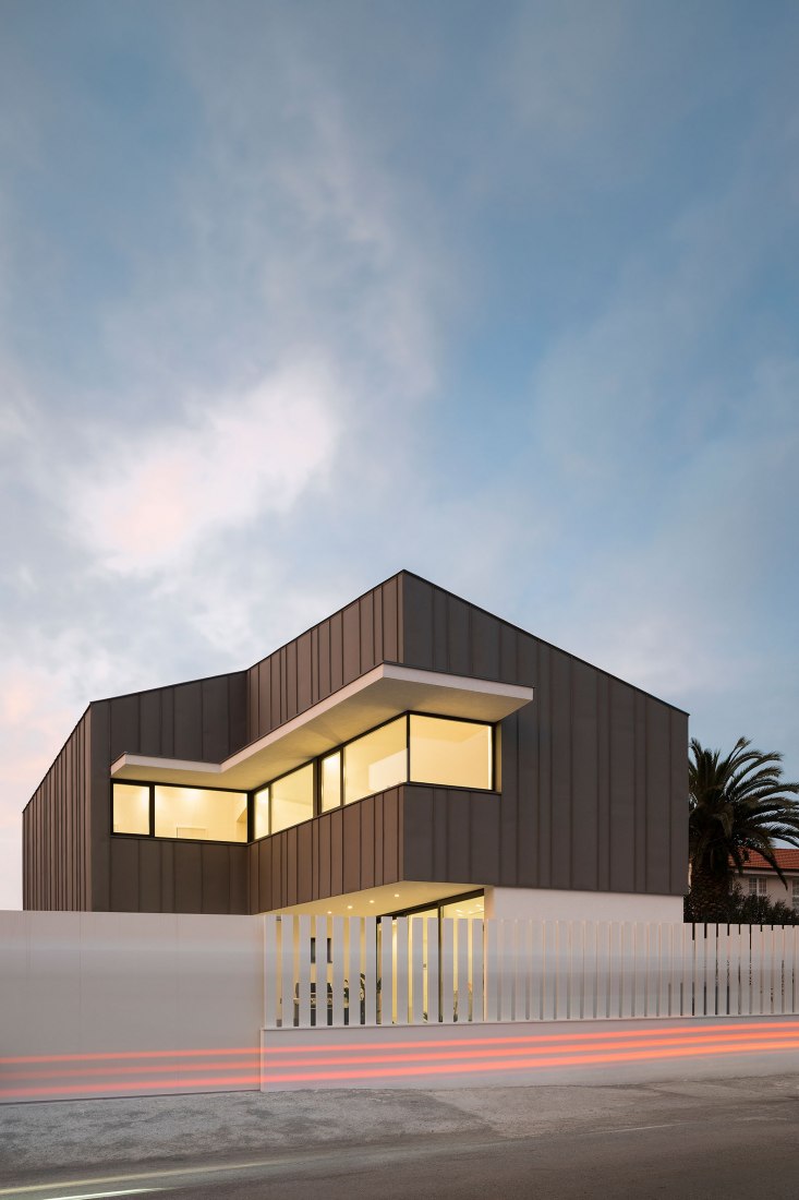 Casa Madreselva por David Olmos Arquitectos. Fotografía por Ivo Tavares Studio
