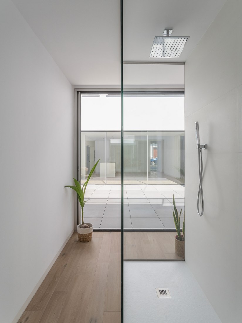 Chip and chop house by David Ruiz Molina. Photograph by Manolo Espaliú.
