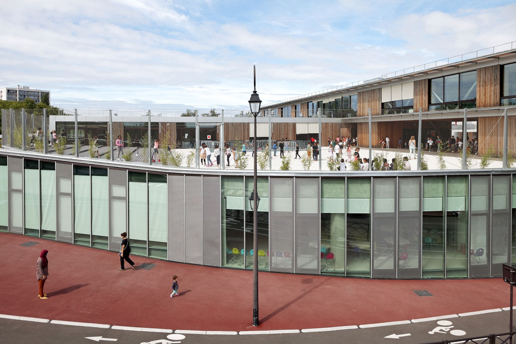 Centro Escolar y de Actividades en Antony por Dietmar Feichtinger Architectes. Fotografía por David Boureau