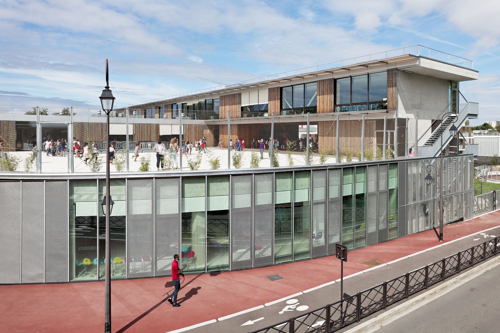 Centro Escolar y de Actividades en Antony por Dietmar Feichtinger Architectes. Fotografía por David Boureau