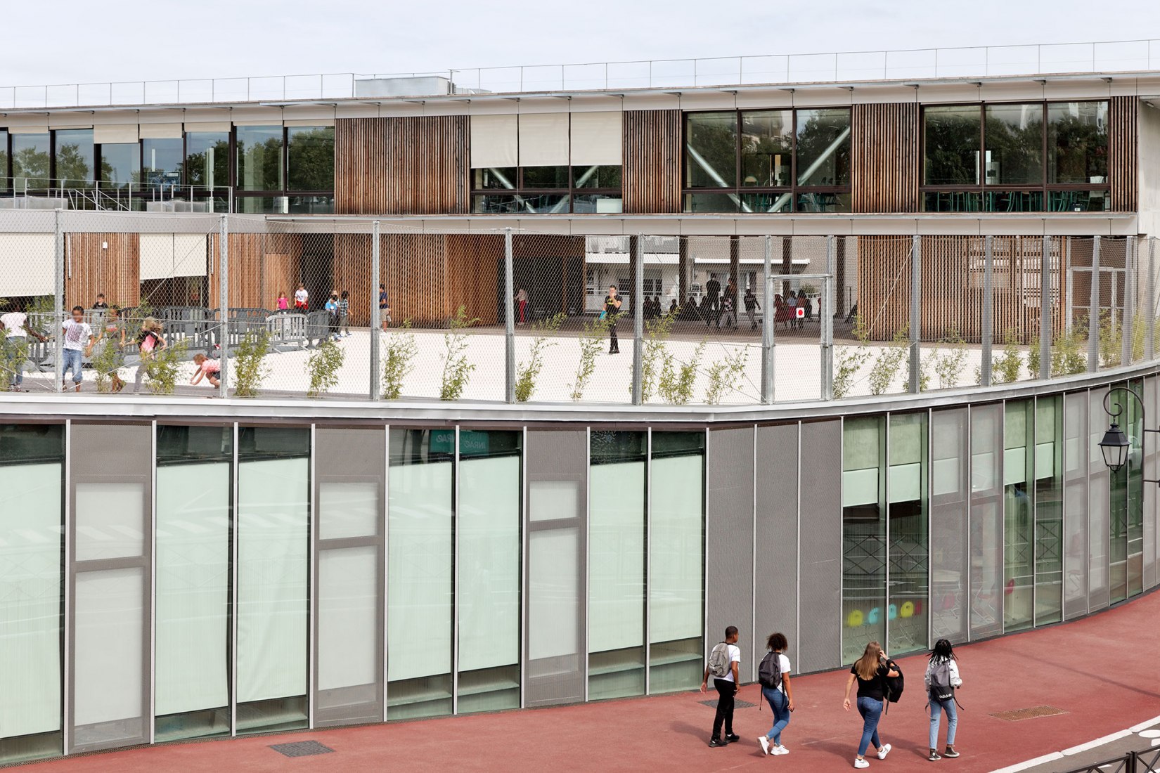 Centro Escolar y de Actividades en Antony por Dietmar Feichtinger Architectes. Fotografía por David Boureau