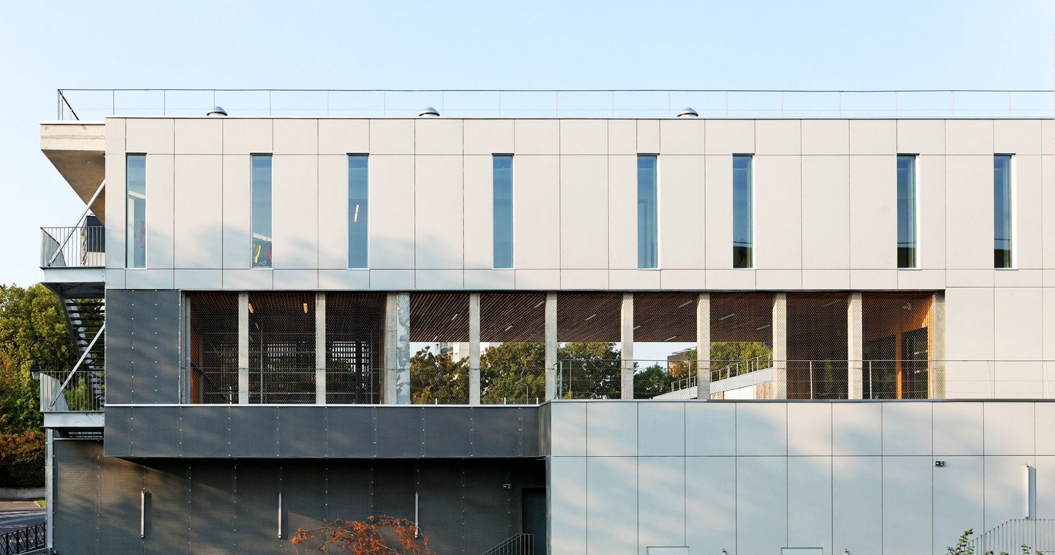 Centro Escolar y de Actividades en Antony por Dietmar Feichtinger Architectes. Fotografía por David Boureau