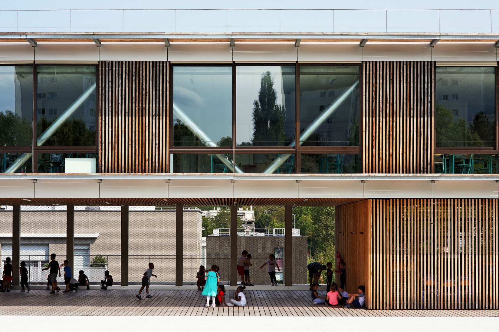Centro Escolar y de Actividades en Antony por Dietmar Feichtinger Architectes. Fotografía por David Boureau