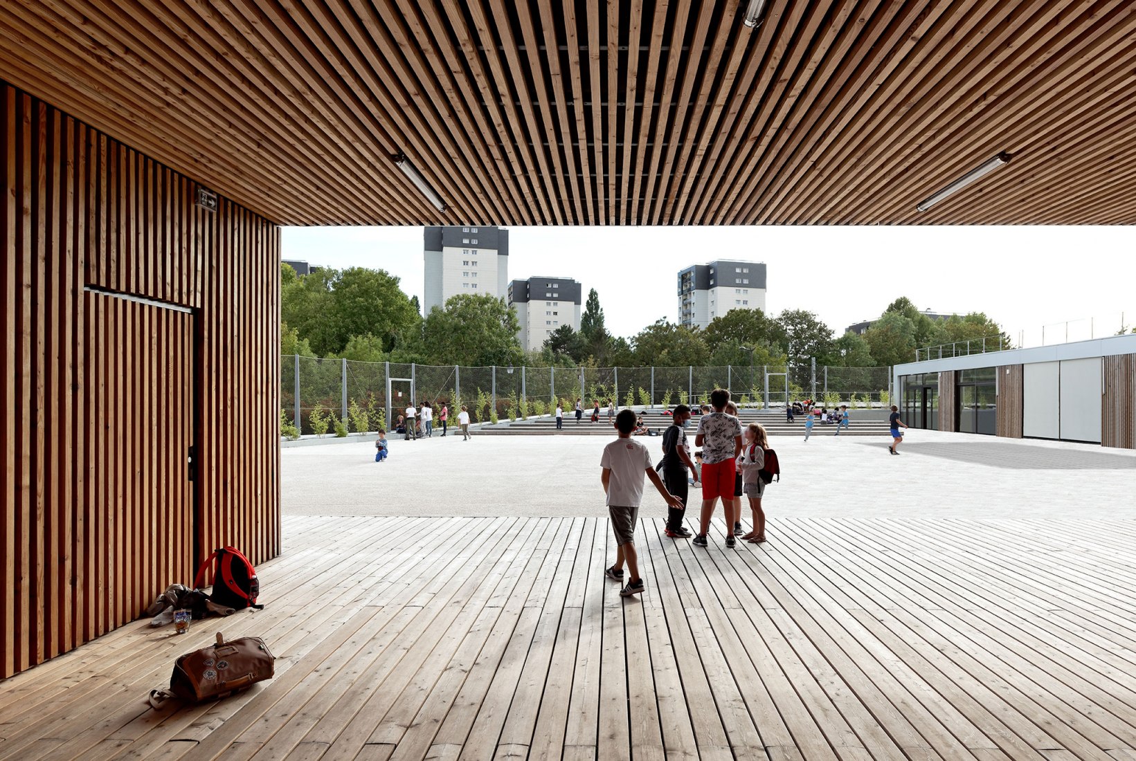 Centro Escolar y de Actividades en Antony por Dietmar Feichtinger Architectes. Fotografía por David Boureau