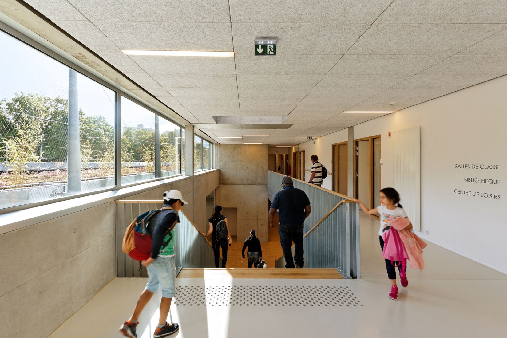 Centro Escolar y de Actividades en Antony por Dietmar Feichtinger Architectes. Fotografía por David Boureau