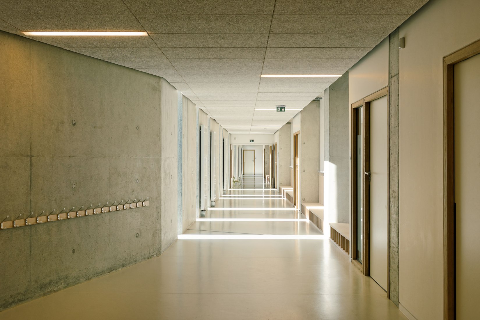 Centro Escolar y de Actividades en Antony por Dietmar Feichtinger Architectes. Fotografía por David Boureau