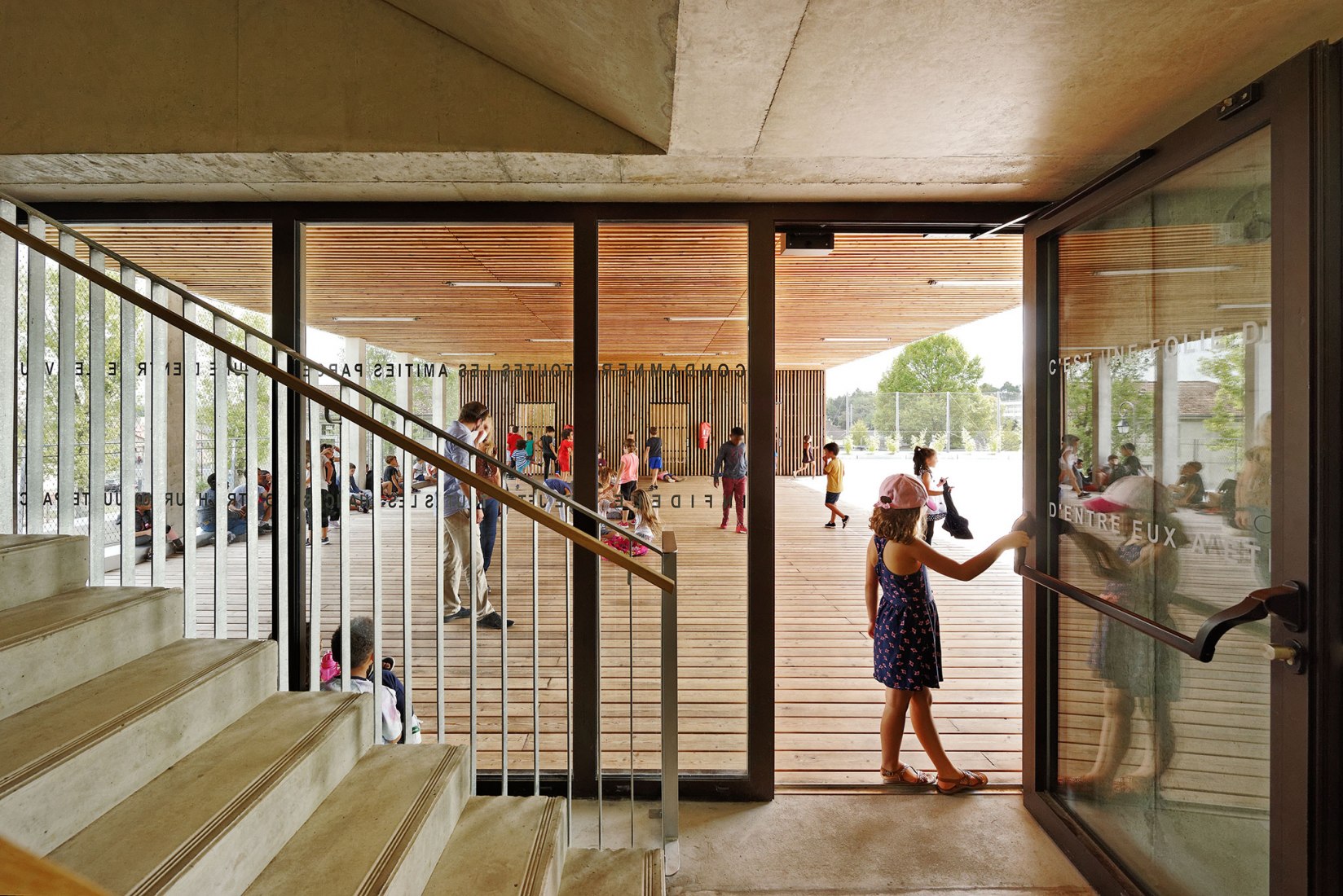 Centro Escolar y de Actividades en Antony por Dietmar Feichtinger Architectes. Fotografía por David Boureau