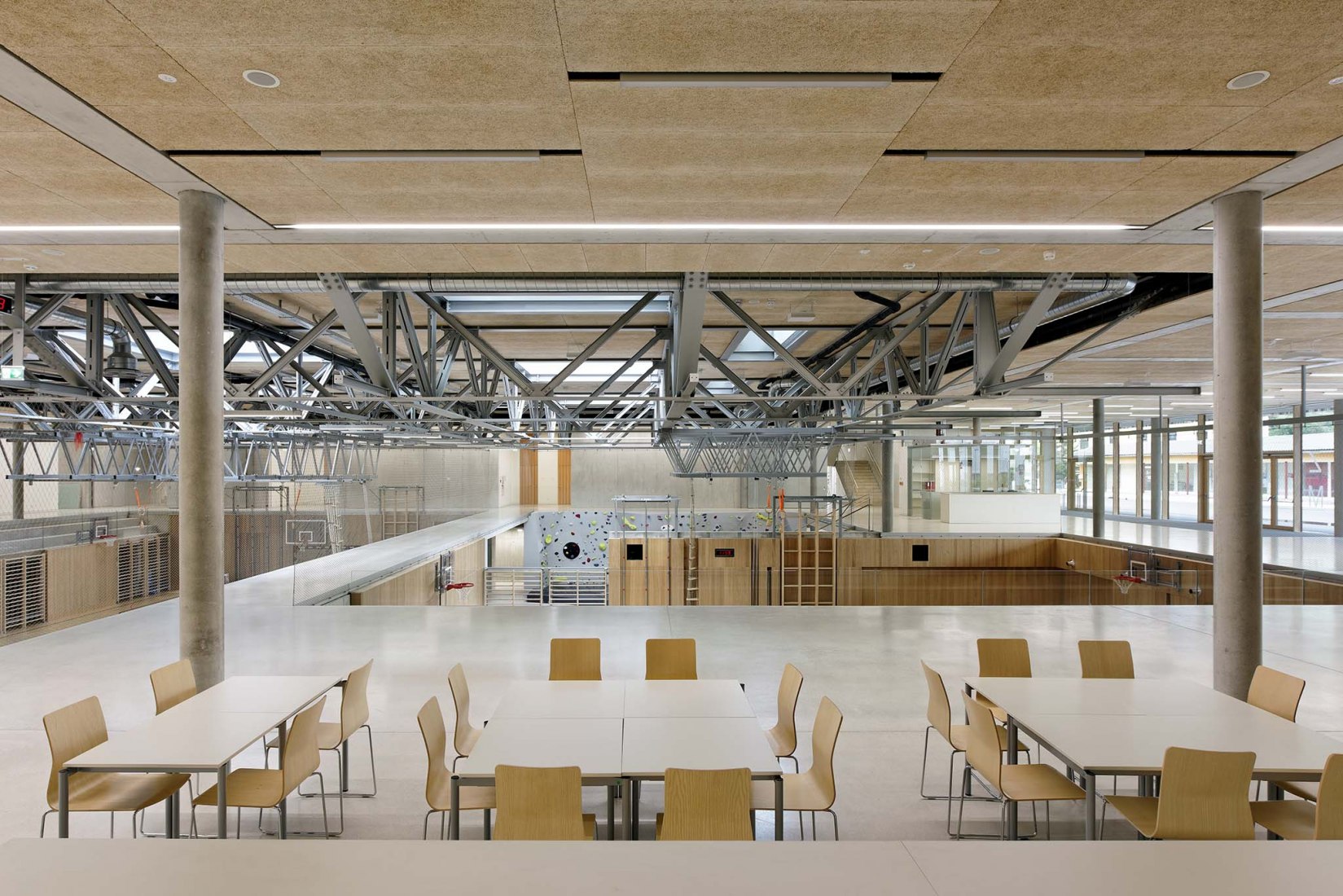 Complejo escolar Gloggnitz por DFA Dietmar Feichtinger Architectes. Fotografía por David Boureau