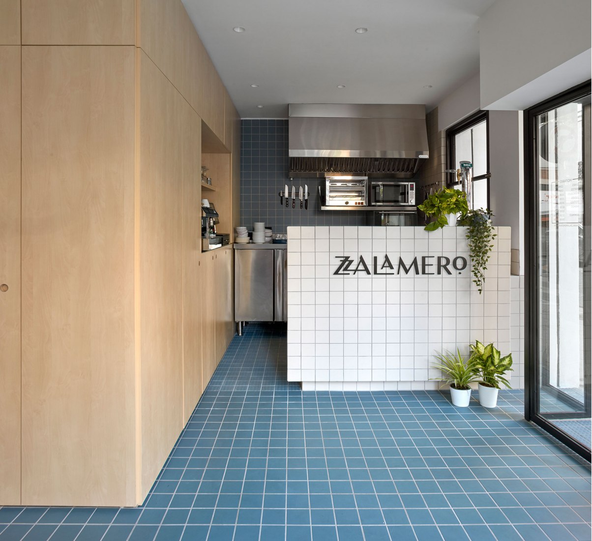 Zalamero Ruzafa Bar by DG estudio. Photograph by Mariela Apollonio