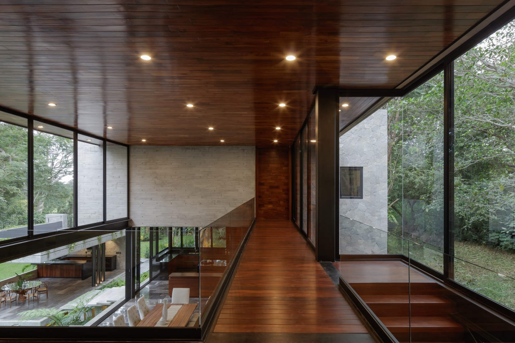 Casa Entreparotas by Di Frenna Arquitectos. Photograph by Lorena Darquea.