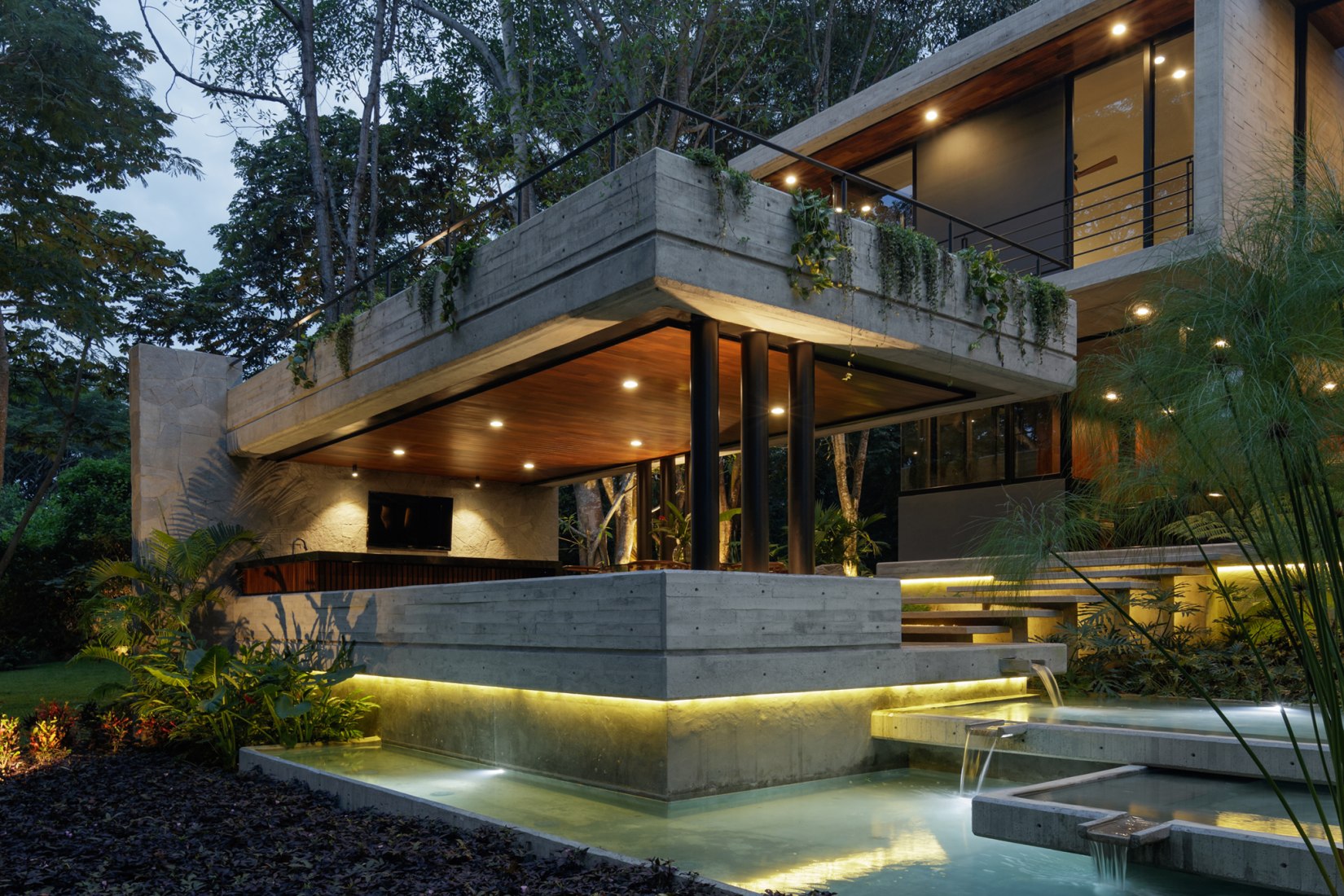 Casa Entreparotas by Di Frenna Arquitectos. Photograph by Lorena Darquea.