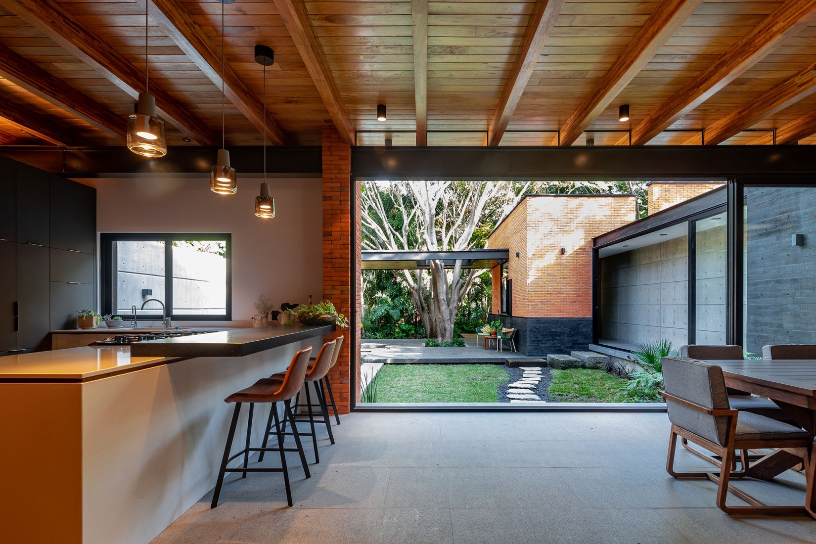 Keita house by Di Frenna Arquitectos.  Photography by Onnis Luque.