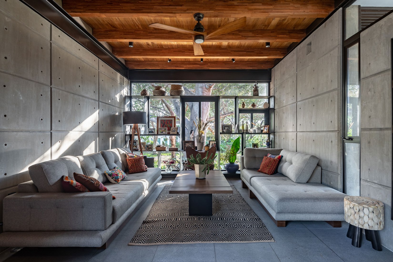 Keita house by Di Frenna Arquitectos.  Photography by Onnis Luque.