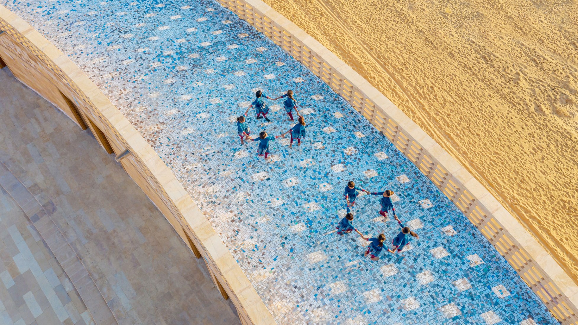 Escuela de niñas Rajkumari Ratnavati por Diana Kellogg Architects. Fotografía por Vinay Panjwani