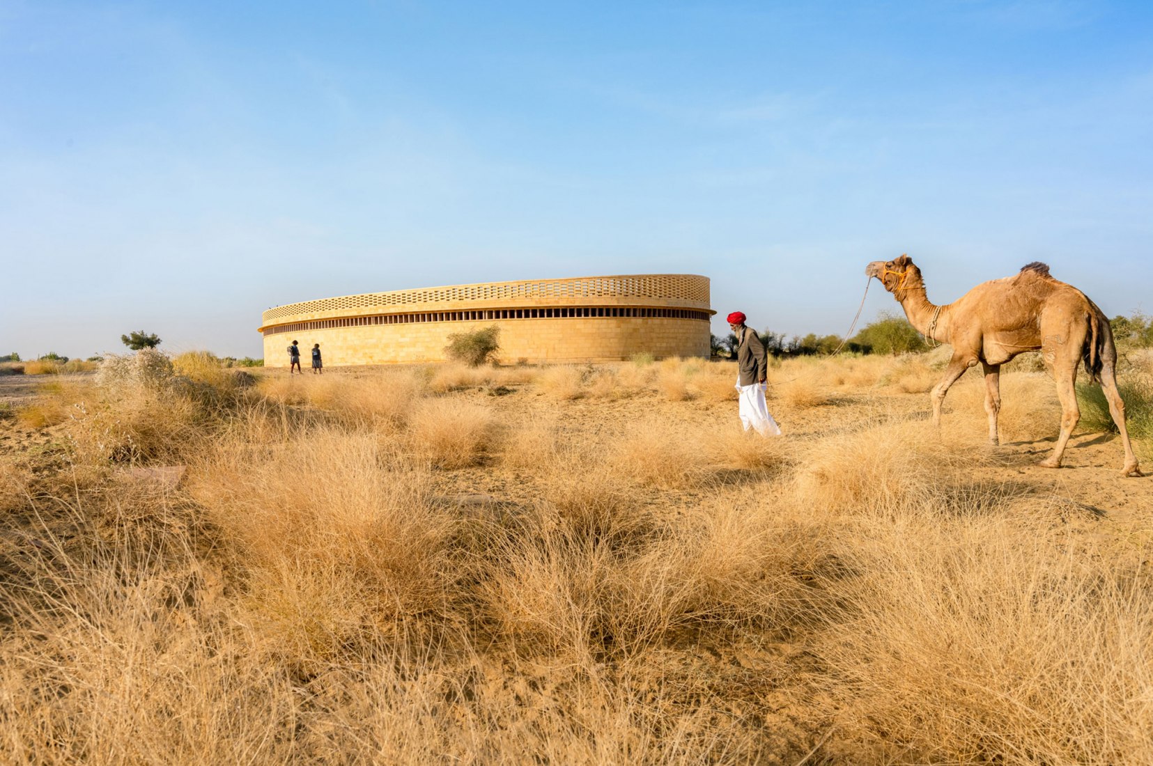 Escuela de niñas Rajkumari Ratnavati por Diana Kellogg Architects. Fotografía por Vinay Panjwani
