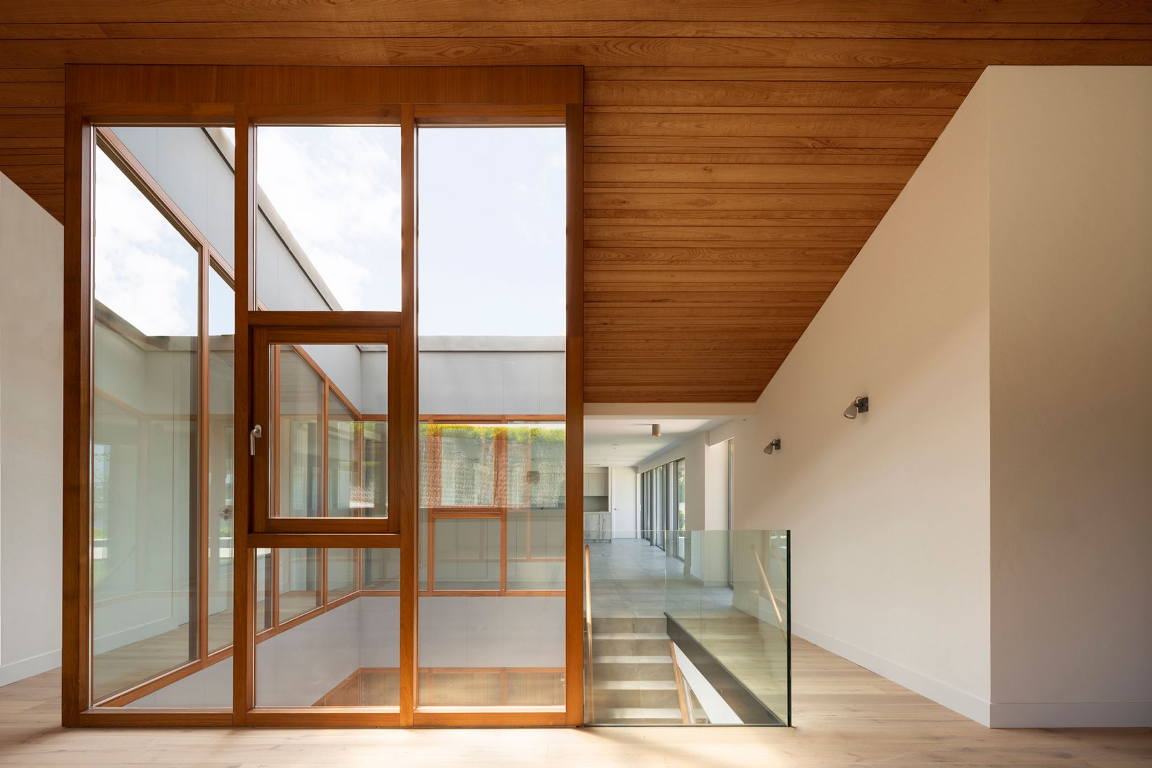 Family house AG by Díaz y Díaz Arquitectos. Photograph by Wifre Melendrez