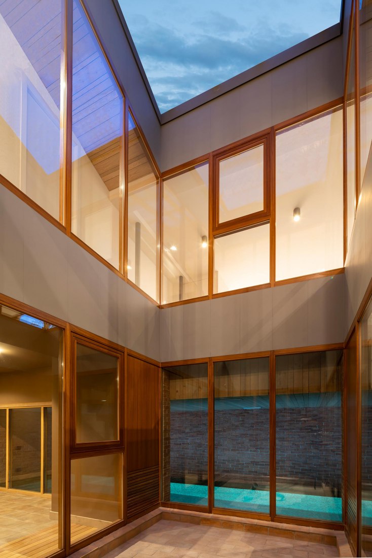 Family house AG by Díaz y Díaz Arquitectos. Photograph by Wifre Melendrez