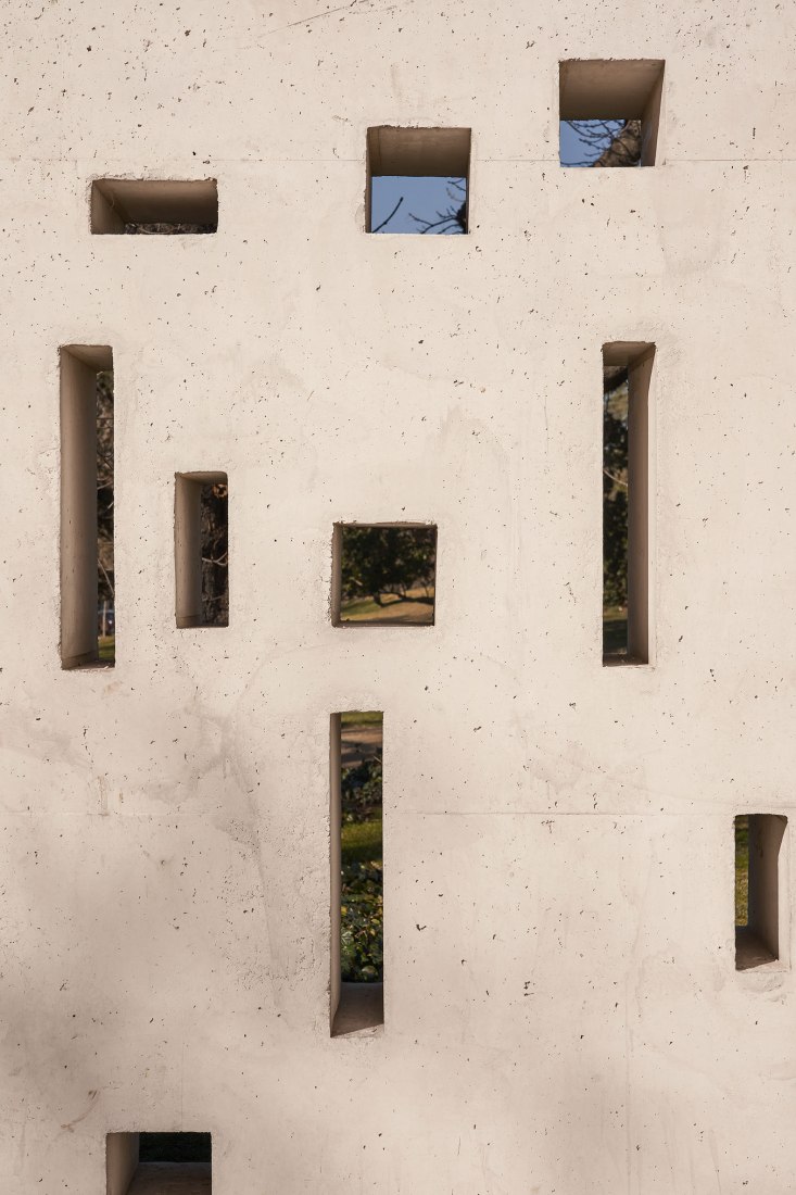 Memorial to the victims of the Yak-42 by Diego Manuel Novo Menéndez. Photograph by Javier Bravo.