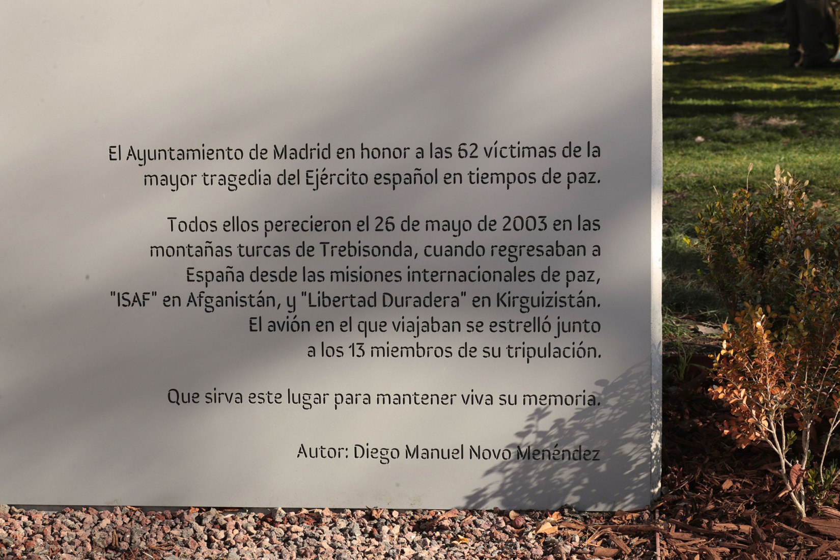 Memorial to the victims of the Yak-42 by Diego Manuel Novo Menéndez. Photograph by Diego Manuel Novo Menéndez.