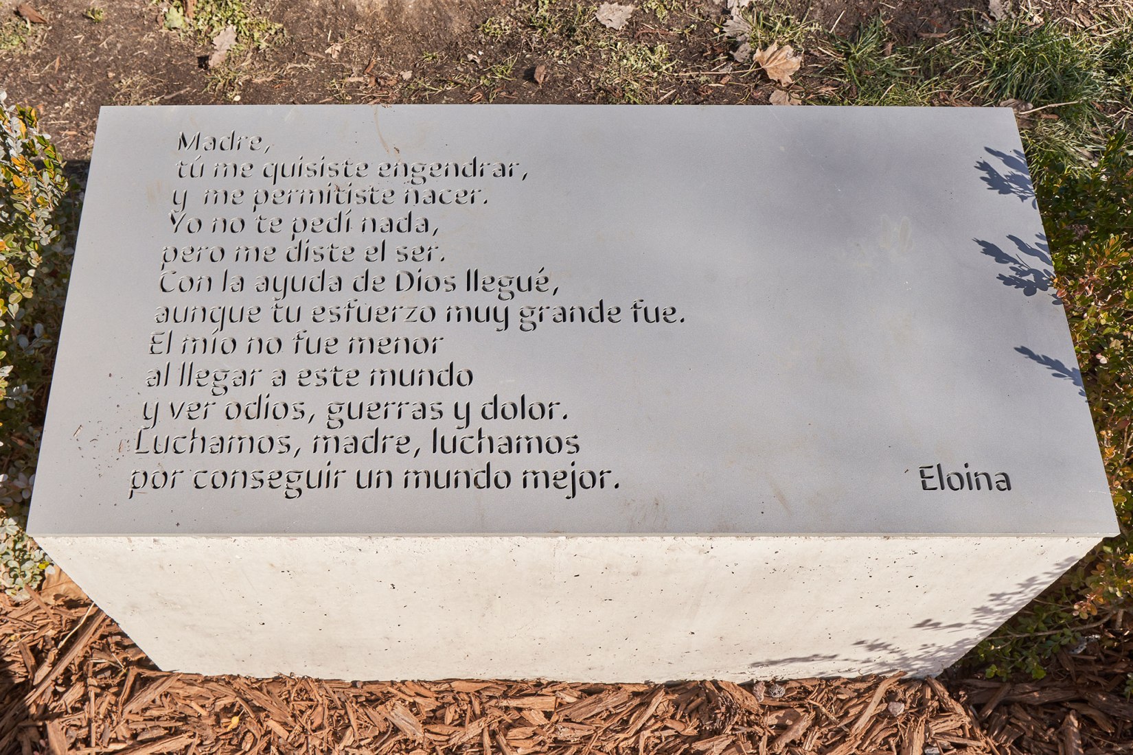 Memorial to the victims of the Yak-42 by Diego Manuel Novo Menéndez. Photograph by Javier Bravo.