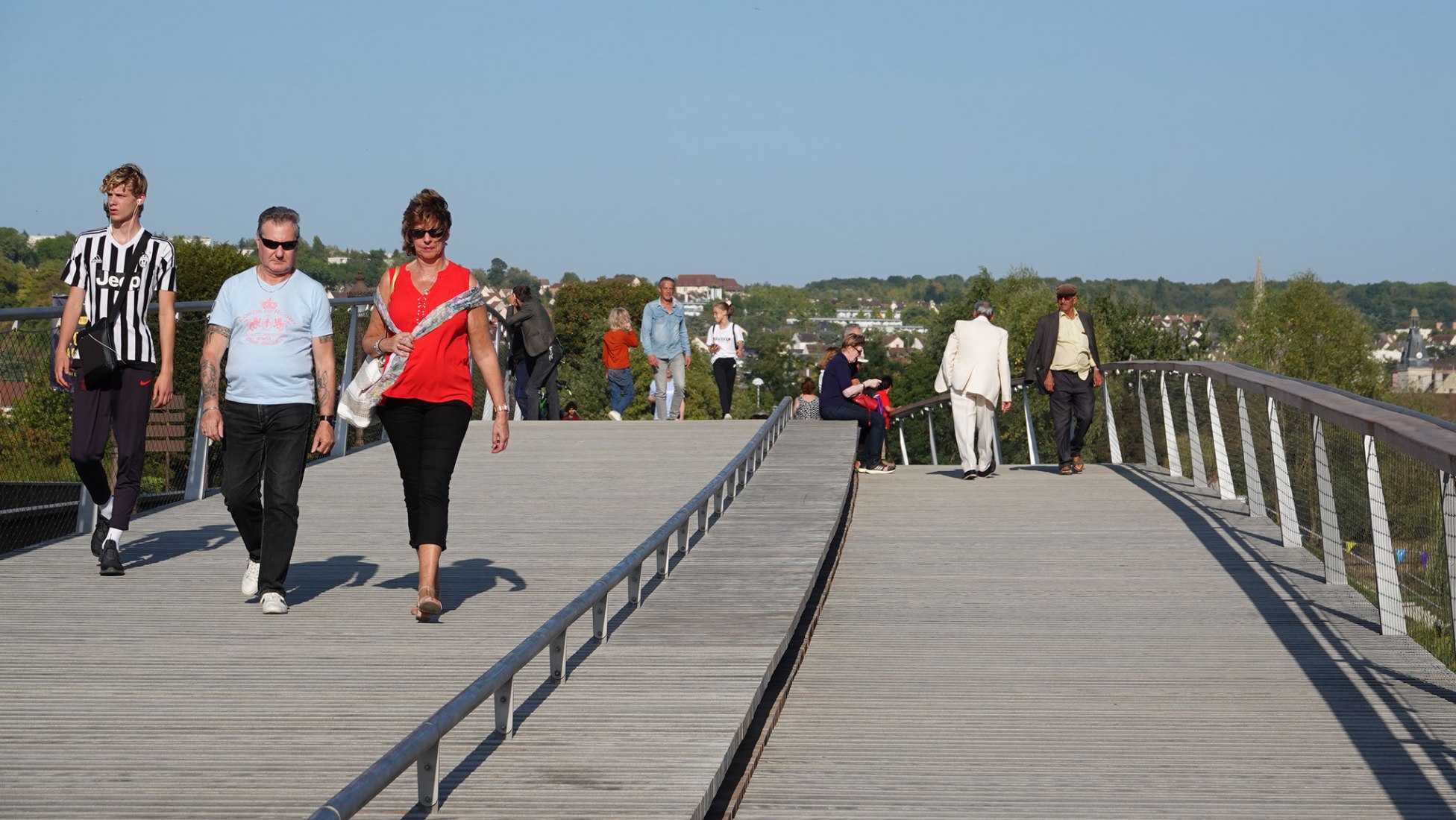 Pasarela peatonal sobre el Sena por Dietmar Feichtinger Architectes. Fotografía por Dietmar Feichtinger Architectes.