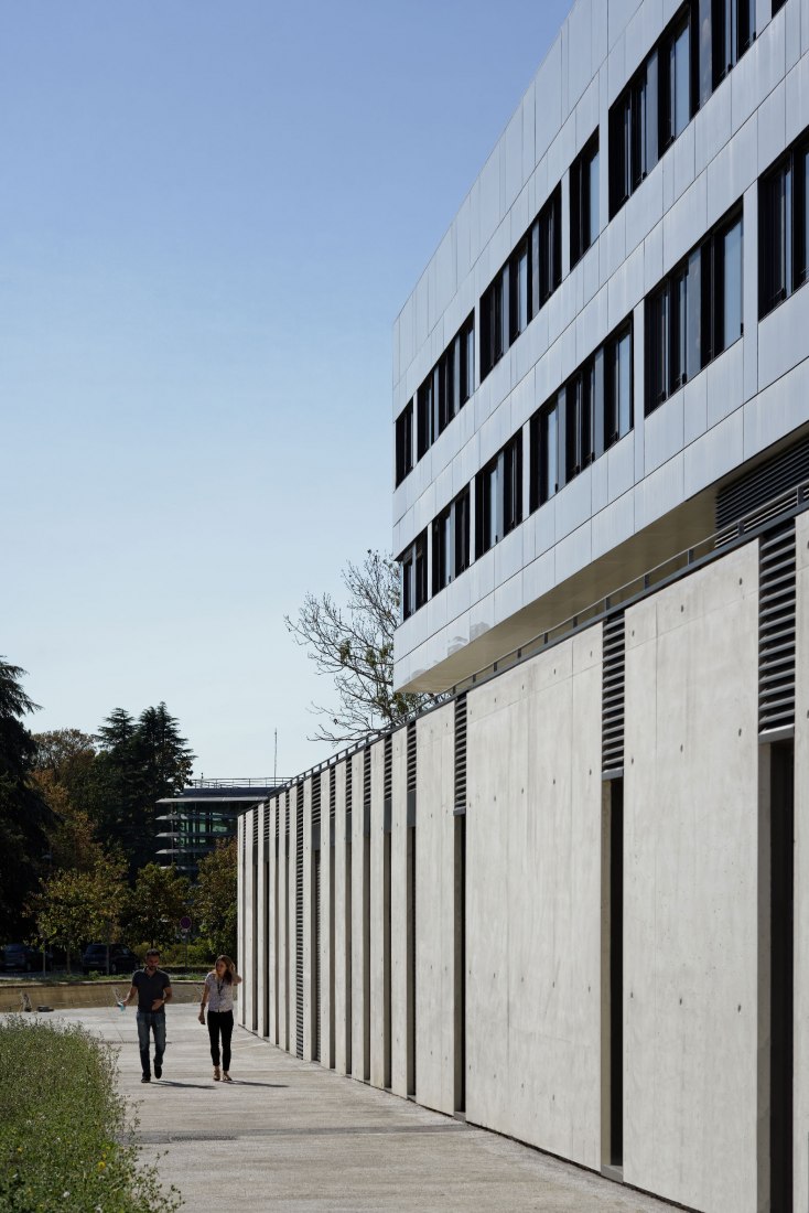 Instituto de Neurociencia por Dietmar Feichtinger Architectes
