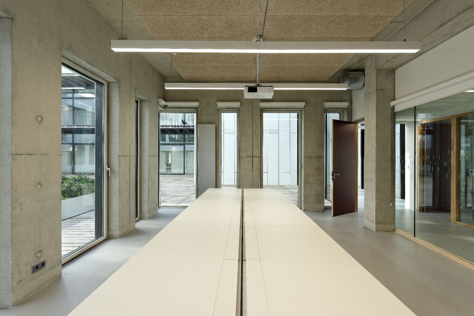 Oficina. Instituto de Neurociencia por Dietmar Feichtinger Architectes